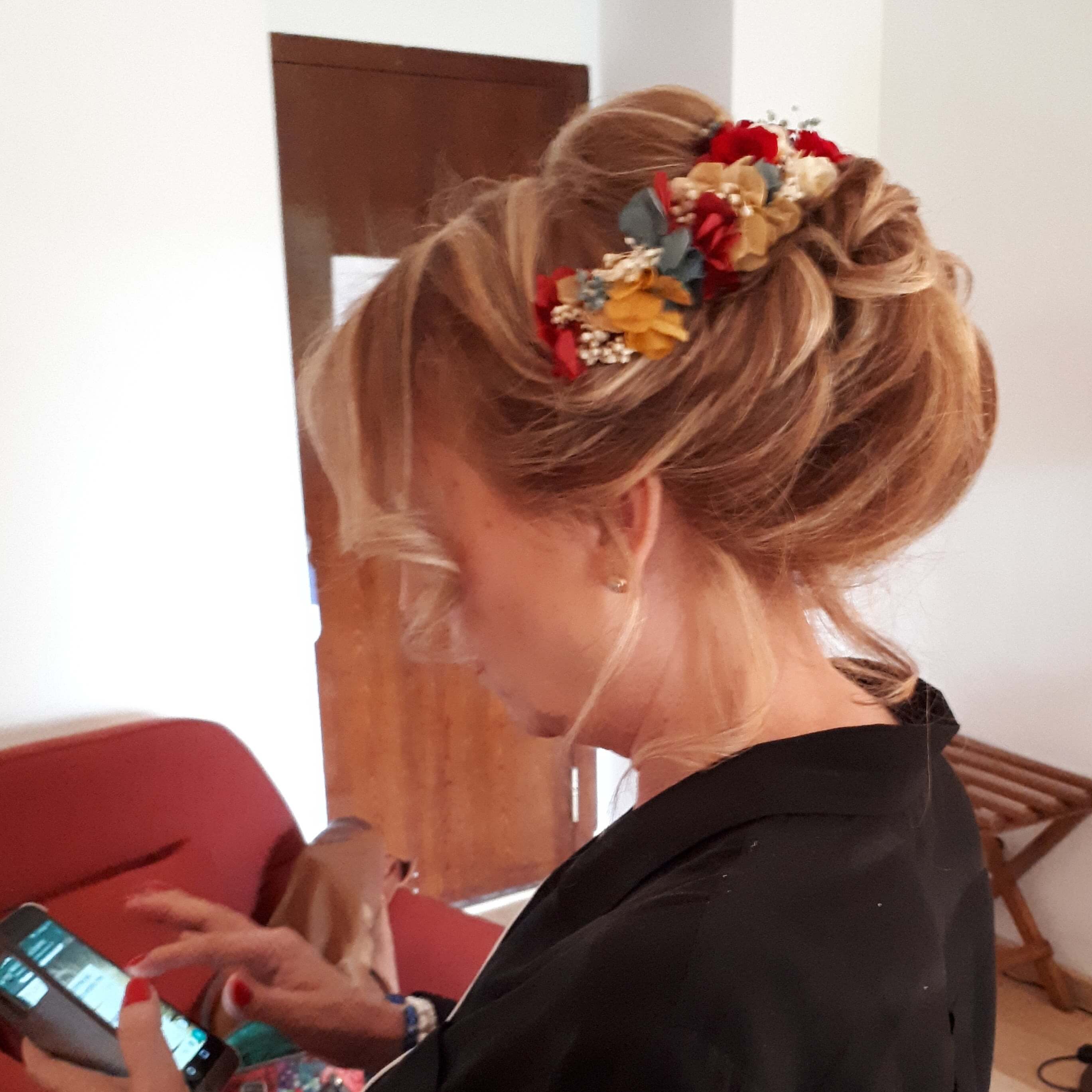 Ideales peinados para madrinas de boda  Paperblog